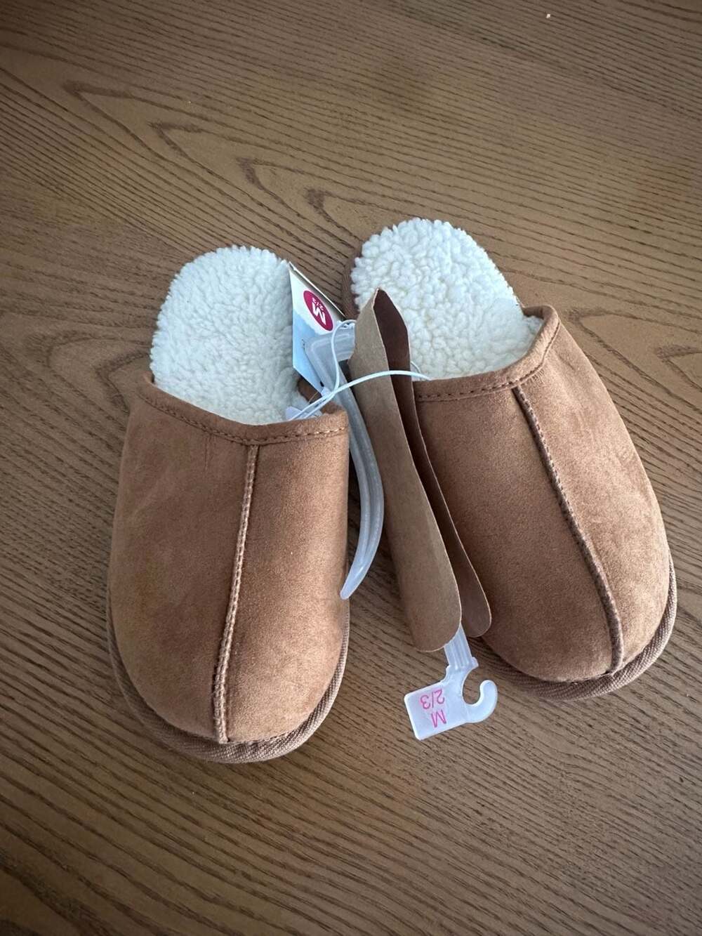 Cat And Jack Ellis Slippers Size M 2/3 Brown Sherpa Scuff